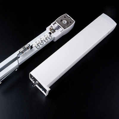 価格のプロジェクト工学のTuya卸し売り安い無線モーター アルミニウムさざ波は電気モーターを備えられたカーテンの能力別クラス編成制度を折る