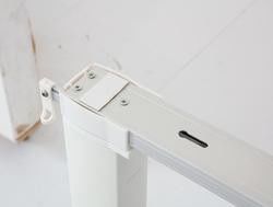 電気望遠鏡の無声カーテン トラック調節可能なアルミ合金材料