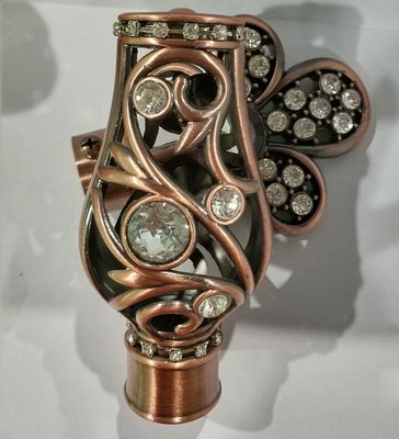 25mmの円形の金属の装飾的なカーテンのロッドエンドはローズの金材料ODMを銅張りにする