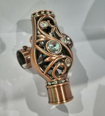 電気泳動の表面が付いている鉄の新型のカーテンの管の棒のFinial
