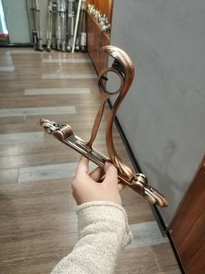 28mmの19mm頑丈な反-銅の壁の台紙のカーテンの二重ブラケット