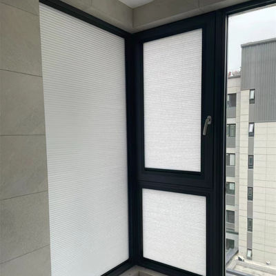 電気自動蜜蜂の巣のブラインド、細胞窓陰ポリエステル材料