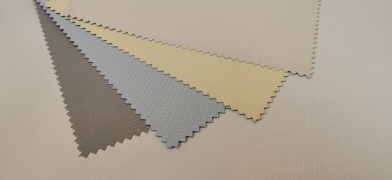 強い硬度の巻上げ式ブラインドのカーテン-抑制生地3%のよこ糸斜面の幅2.3mを炎にあてるため