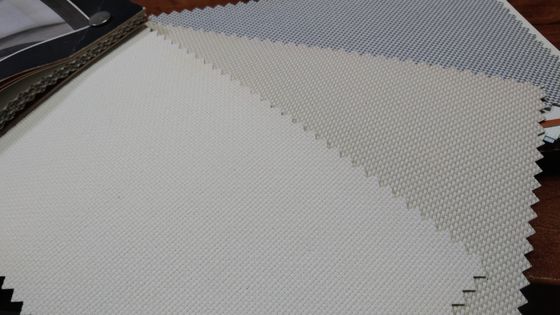 2.5mの幅のローラーのブラインドの中型の重量の横のパターン
